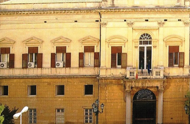 Incendio in un bene confiscato alle mafie, l’impegno della prefettura di Caltanissetta